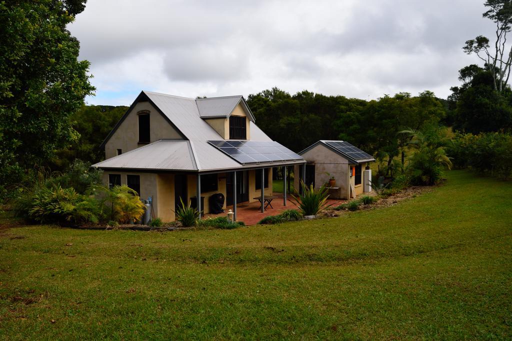 The Barn Villa Bangalow Exterior foto